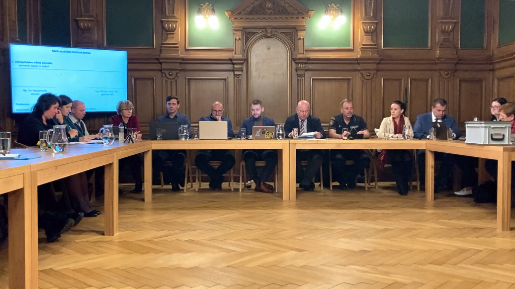 Snímek z 2. zasedání zastupitelstva města Česká Kamenice 9. 11. 2022