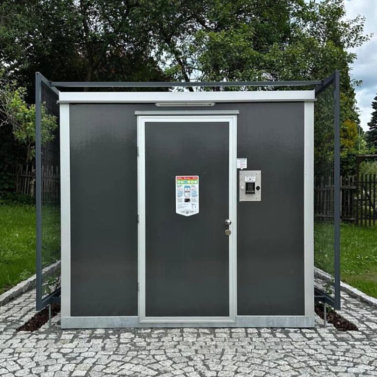 WC v parku F. Preidla